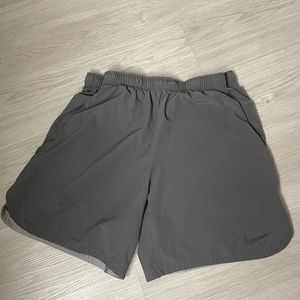 Mens NIKE dri-fit shorts XL GREY